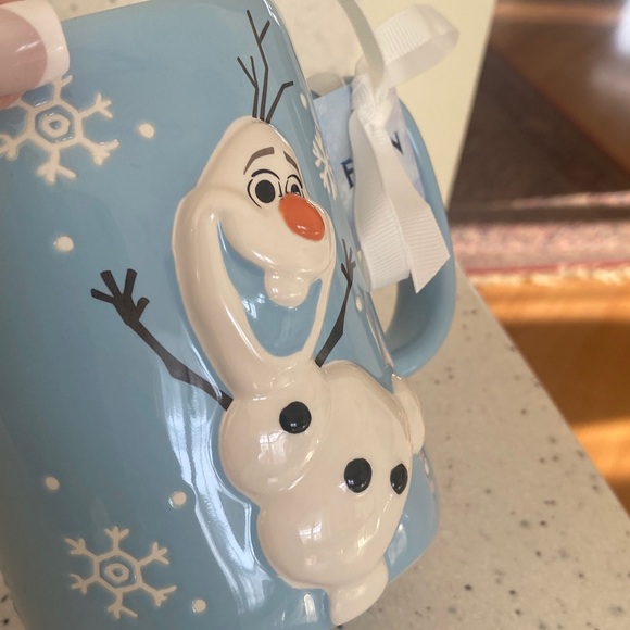NWT. Rae Dunn, 24oz., Disney’s “Olaf”, ceramic mug. - Picture 11 of 12
